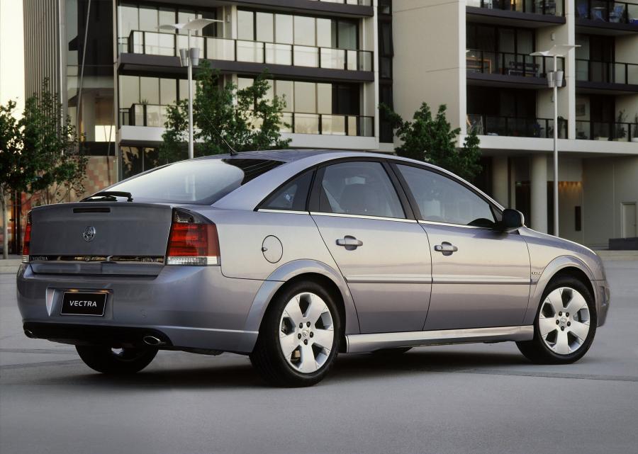  Holden Vectra 2004 года  (фото 2 из 26)